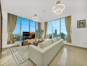 New Downtown Setup - Penthouse with Panoramaic Views