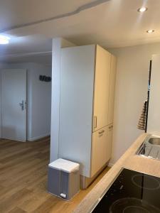 Für Gruppen und Familien - Modern und Fachwerk - Wohnung auf einer Etage mit 5 Schlafzimmern, 2 Bädern, Wohnzimmer, Parkplätzen