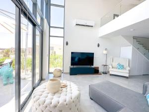 Beachfront Spacious Somabay Loft