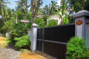 Lake Lower Hotel & Yala Safari