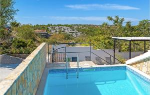 4 Bedroom Stunning Home In Skradin