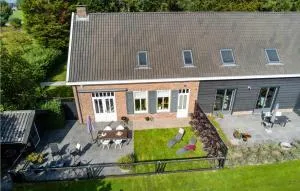 Lovely Home In Ovezande With Sauna - Driewegen