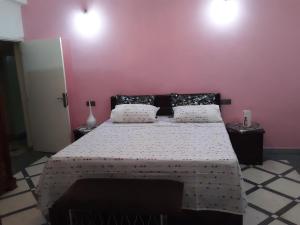 grand apt climatisé et ensoleillé au centre de Fès