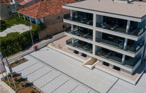 Amazing Apartment In Orebic With Wifi