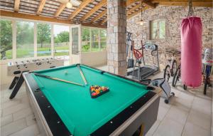 Stunning Home In Tinjan With Sauna