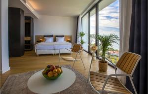 Nice Home In Brela With Wifi