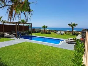 Villa Al Mare - Adelianos Kampos