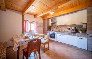Awesome Home In Donja Stubica 