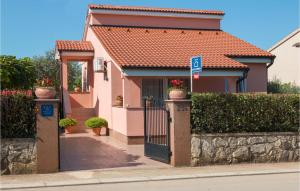 Pet Friendly Home In Peroj With Kitchen 