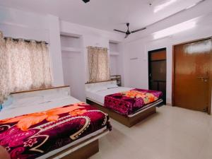 Satyam Guest House