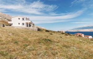 1 Bedroom Amazing Apartment In Pag