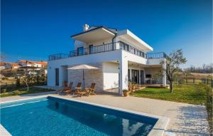 Villa Tola 