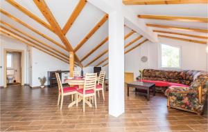 2 Bedroom Cozy Apartment In Icici 