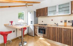 2 Bedroom Cozy Apartment In Icici 