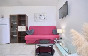 2 Bedroom Beautiful Home In Podstrana 