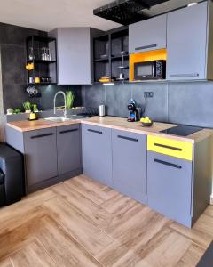 Stonefall Tenerife Holiday Apartment Las Americas