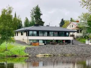 Villa Venetsia tilava huvila - 拉普阿