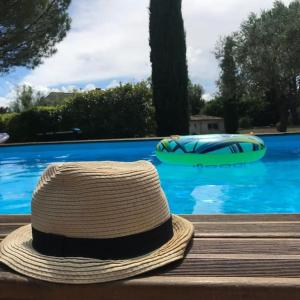Appartements le domaine des cypres location gite piscine a Bedoin, Mont-Ventoux : photos des chambres
