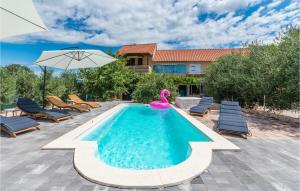 Lovely Apartment In Polaca With Wifi