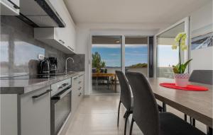 Nice Apartment In Bibinje With Wifi