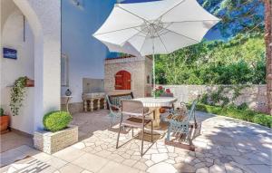 Nice Apartment In Novi Vinodolski