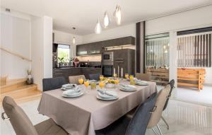 Awesome Home In Drazice With Wifi 