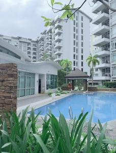 Newport Executive Parkside Villas 1BR Condotel T3 Airport, Mall & Golf Nearby