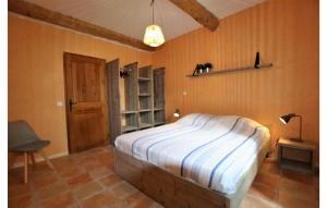 Maisons de vacances Lovely Home In La Batie Rolland : photos des chambres
