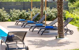 Awesome Home In Drazice With Wifi