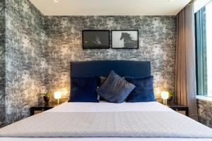 Luxury Elegant Designer two bed - AC & Views