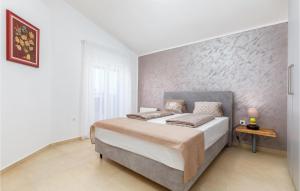 4 Bedroom Awesome Home In Vodnjan