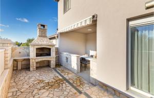 4 Bedroom Awesome Home In Vodnjan