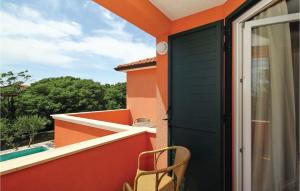 4 Bedroom Awesome Home In Umag