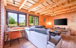 Amazing Home In Grabrovnik With Sauna 