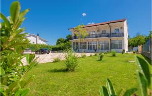 Gorgeous Home In Kamenmost