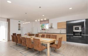 Gorgeous Home In Kamenmost