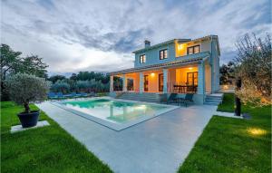 5 Bedroom Nice Home In Manjadvorci