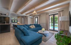 5 Bedroom Nice Home In Manjadvorci 