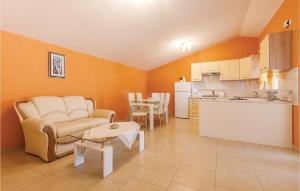 Amazing Apartment In Vodnjan With Wifi 