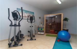 6 Bedroom Stunning Home In Lumbarda 
