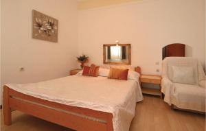 Gorgeous Home In Brodarica With Kitchen 