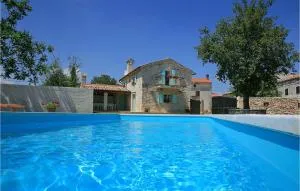 Villa Longo - Šajini