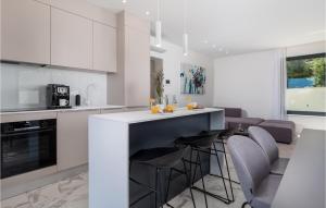 Lovely Apartment In Malinska With Wifi