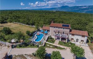 Gorgeous Home In Nedescina With Sauna 