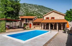 Villa Castra - Drivenik