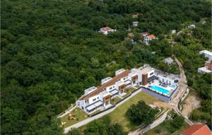 Nice Home In Grizane With Sauna 