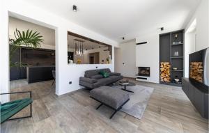 Stunning Home In Razanac With Sauna 