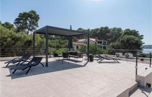 3 Bedroom Nice Home In Prizba