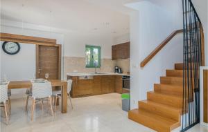 2 Bedroom Nice Home In Malinska 