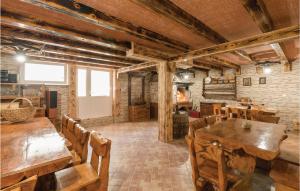 Nice Apartment In Povljana 